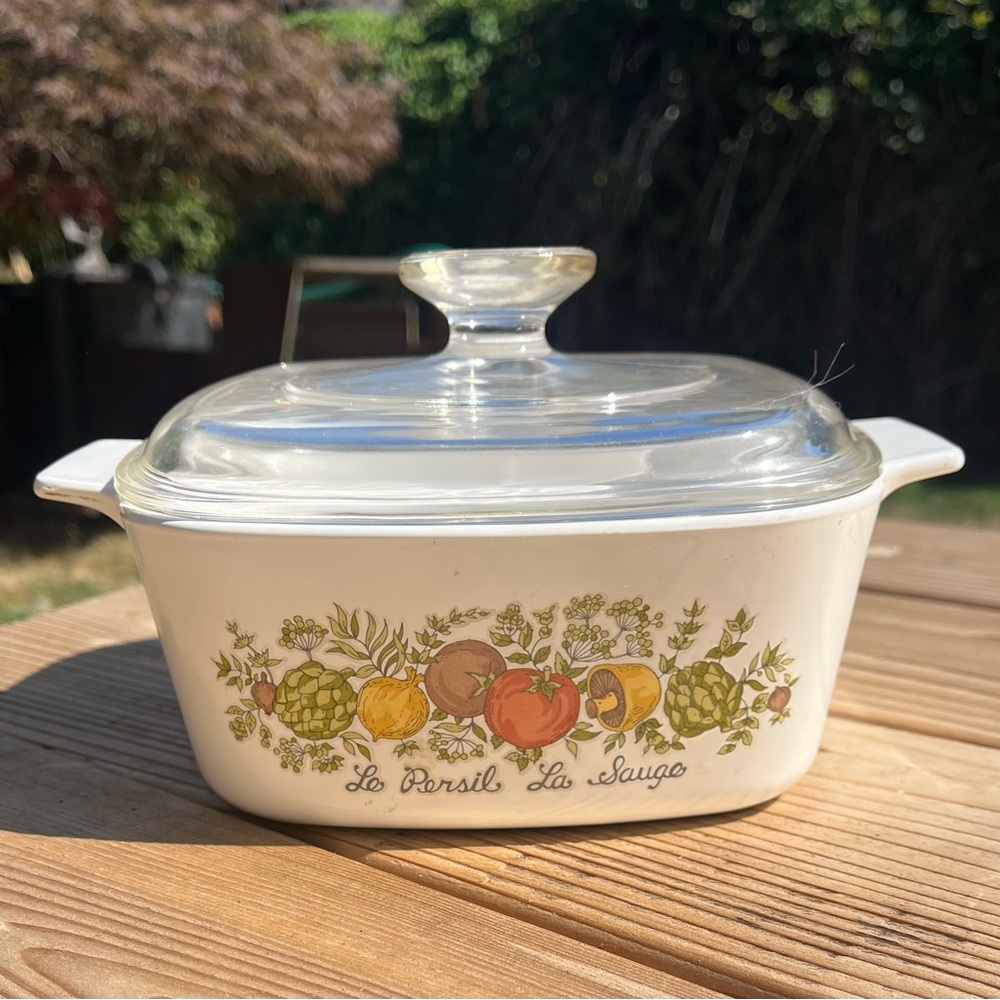 Vintage Corningware Spice of Life White Casserole Dish